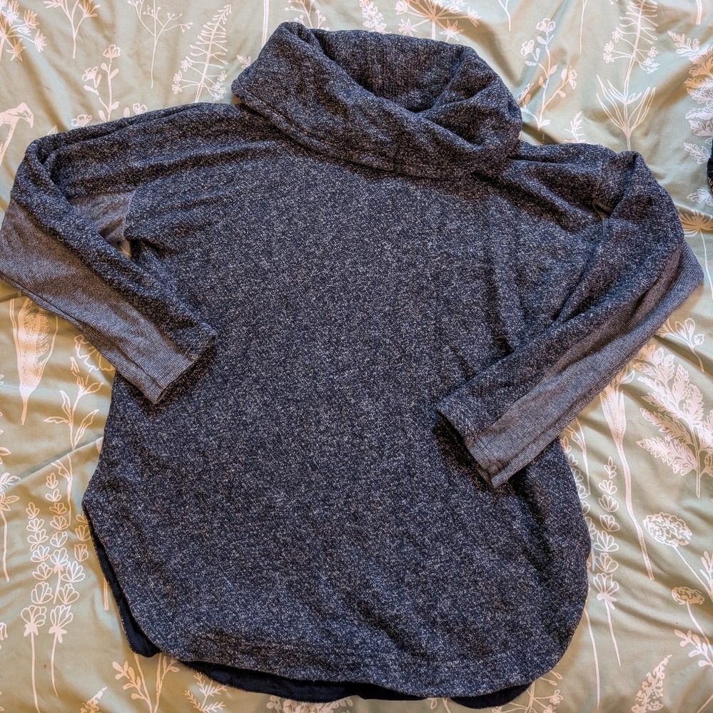 Tommy Hilfiger sweater